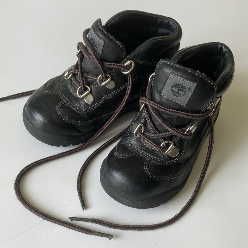 Timberland child’s toddler black leather boots EUC